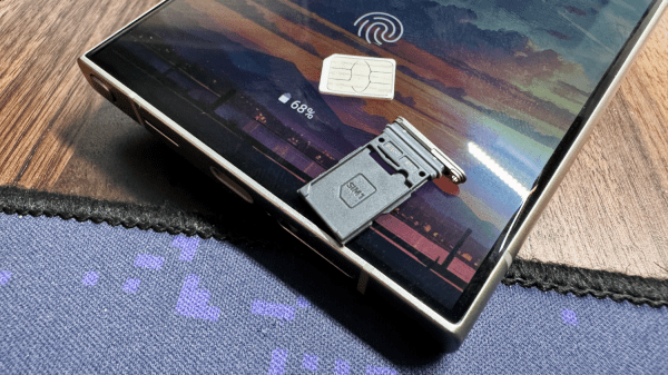 Galaxy S24: Kuinka lisätä SIM