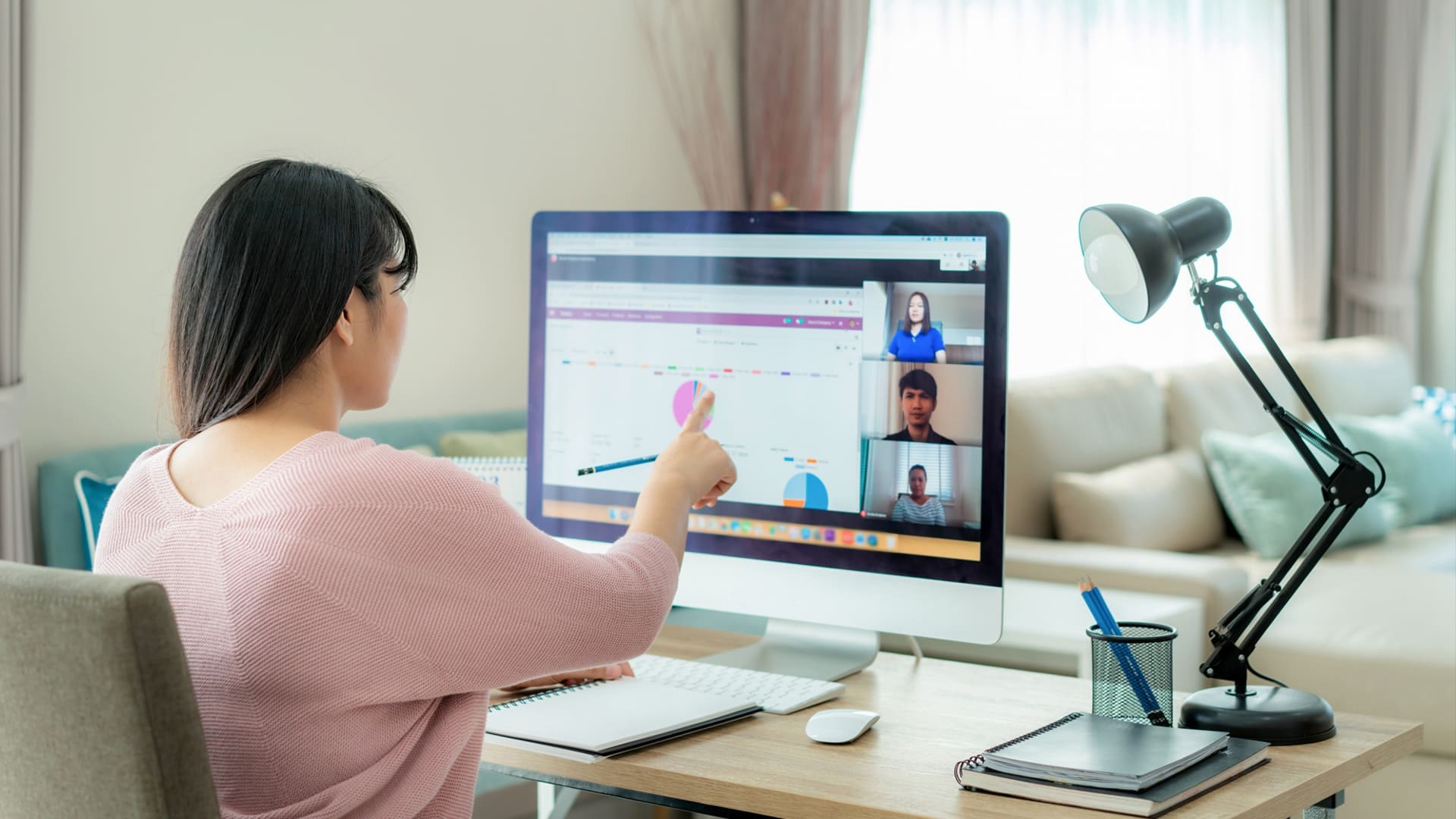 Kuinka jakaa näyttö MacBookin joukkueisiin