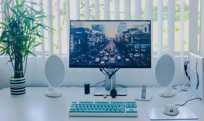 Kuinka korjata ”MacBook Pro Speakers Crackling”