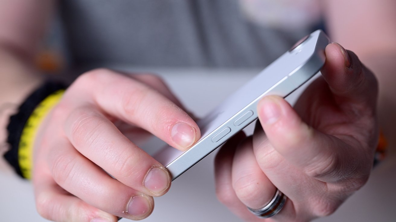 iPhone 17E huhuttiin käynnistyvän keväällä 2026, iPhone 18E vuonna 2027