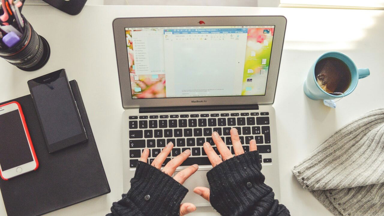 Kuinka päästä eroon punaisesta alleviivattua sanassa