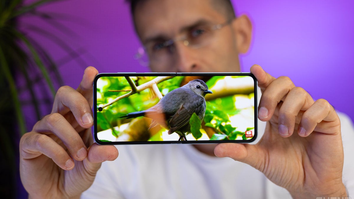 200 dollarin alennuksella Galaxy Z Flip 6 Outeshines jopa Z Flip 7 Fe, mikä tekee siitä lyömättömän vaihtoehdon