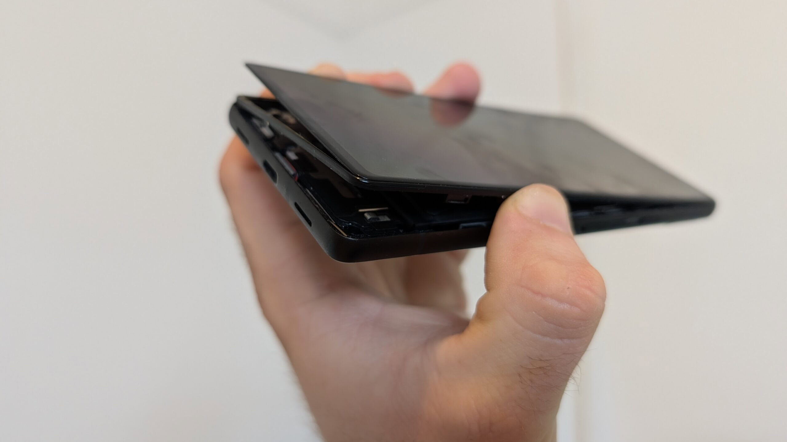 Tutkimukset osoittavat, että Google on epätoivoisesti tehtävä paljon paremmin pikselin akkuvirheiden kanssa