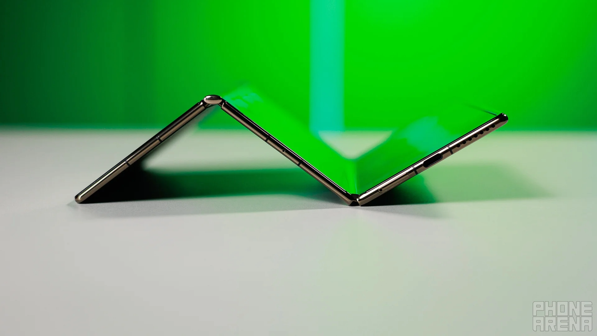 Uteliaisuutesi Huawein uudesta kolminkertaisesta taitettavuudesta on tyytyväinen 