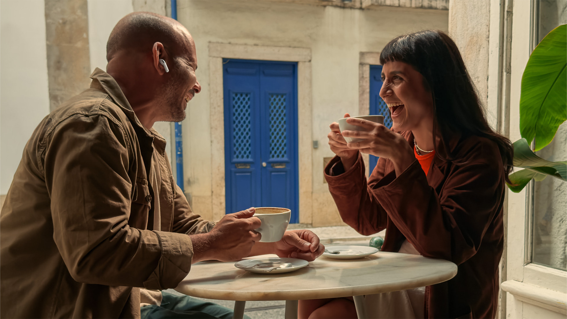 Apple Airpods Pro 3 haastaa Pixelin äänikääntäjän omalla käännösominaisuudellaan