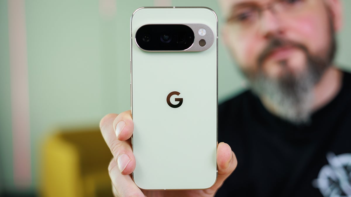 Google Pixel 10 Pro Review: Uudet aivot, vanhat vaatteet