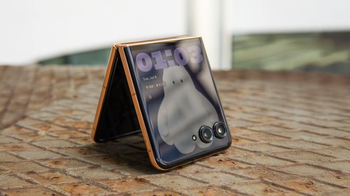 Best Buy Eclipses Amazon poikkeuksellisella prime-päivällä Motorola Razr+ (2025)