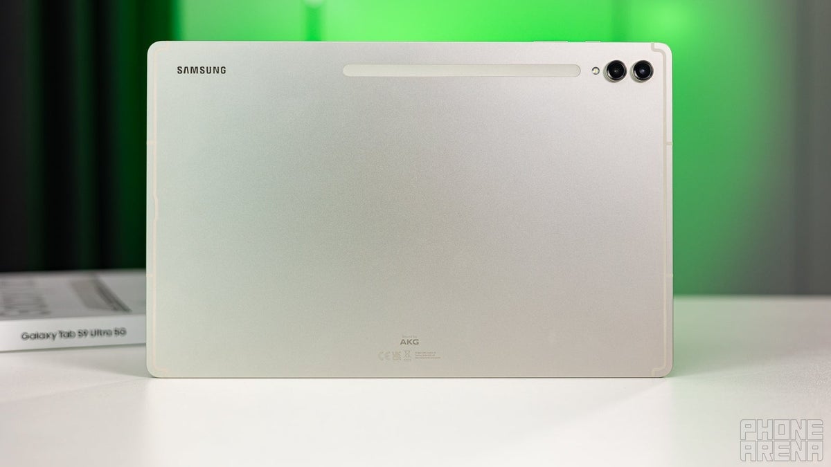 Galaxy Tab S9 Ultra tekee paluun Walmartin 349 dollarin hinnanalennuksen jälkeen