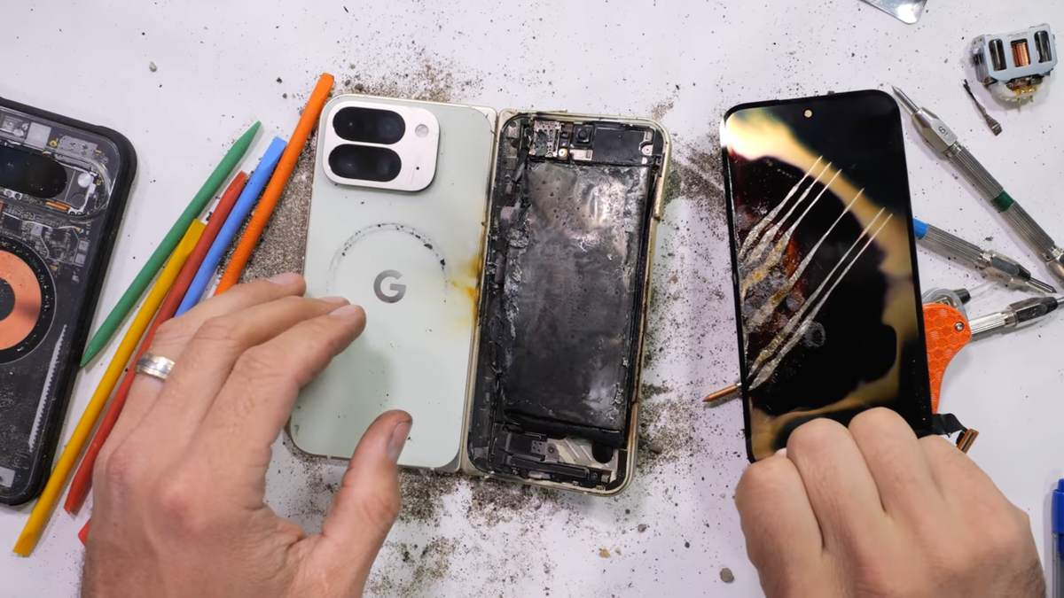 Pixel 10 Pro Fold Akku räjähtää epäonnistuneessa kestävyystestissä