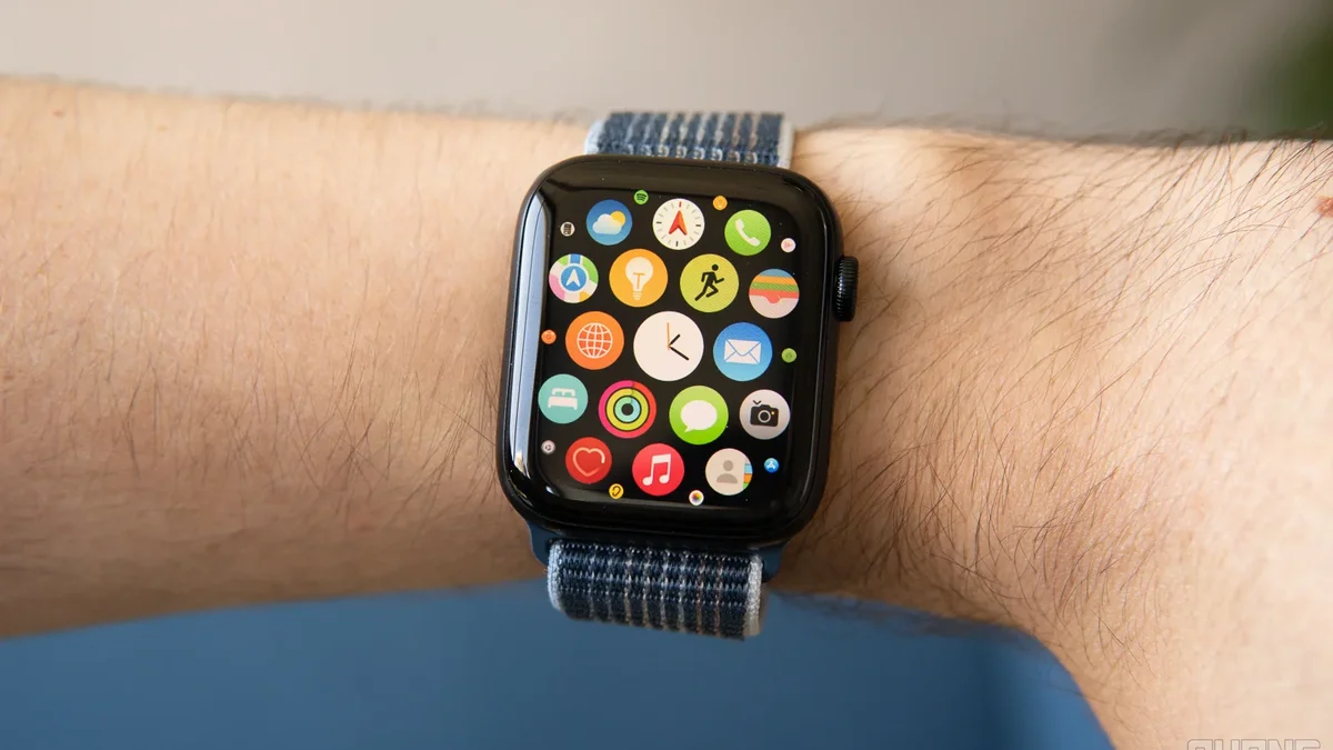 Walmart leikkaa Apple Watch SE 2 