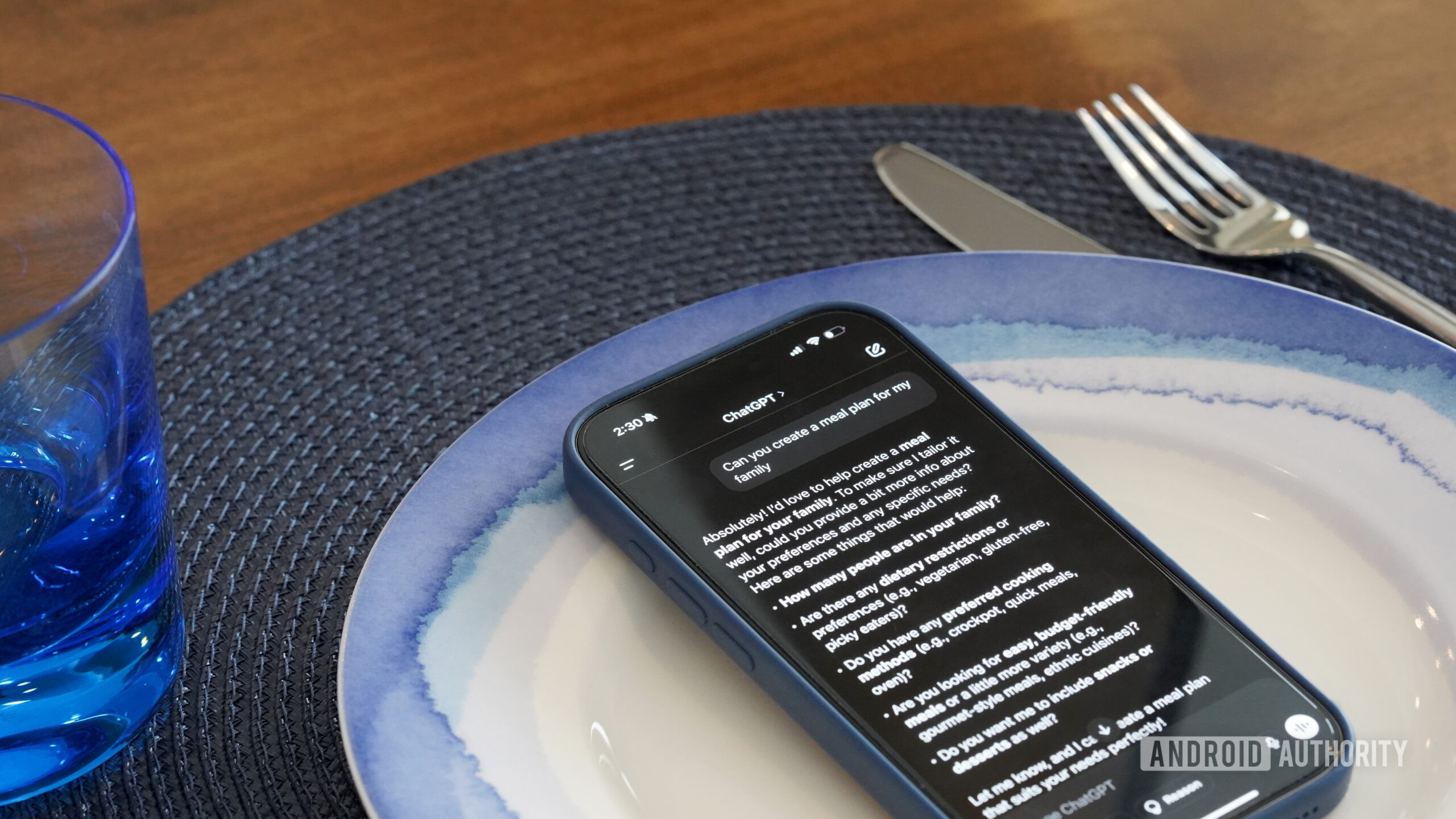 ChatGPT testaa ryhmäkeskusteluja kaoottisimmin