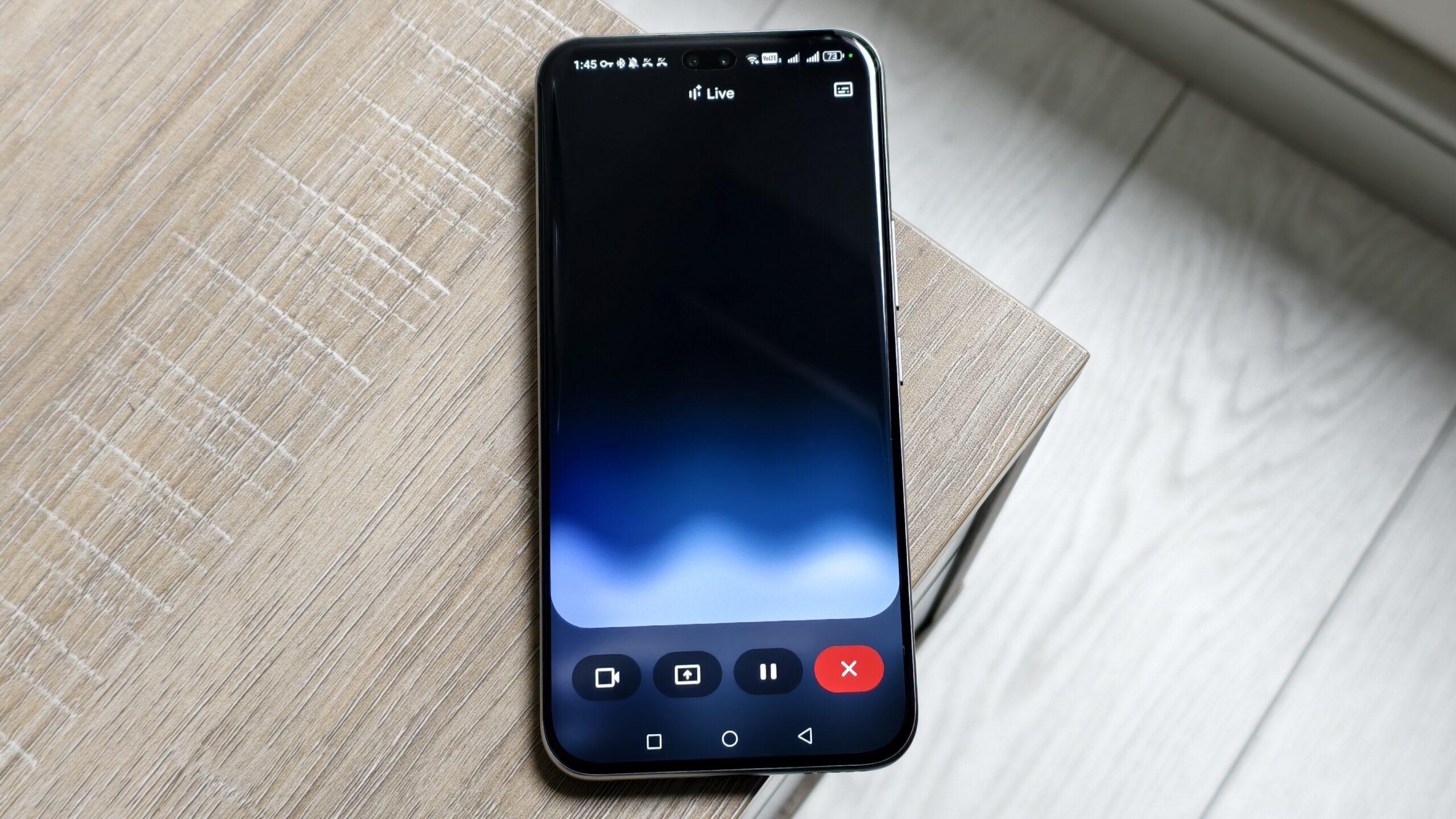 Gemini Liven alkuperäinen äänimalli auttaa sitä puhumaan enemmän kuin ihminen